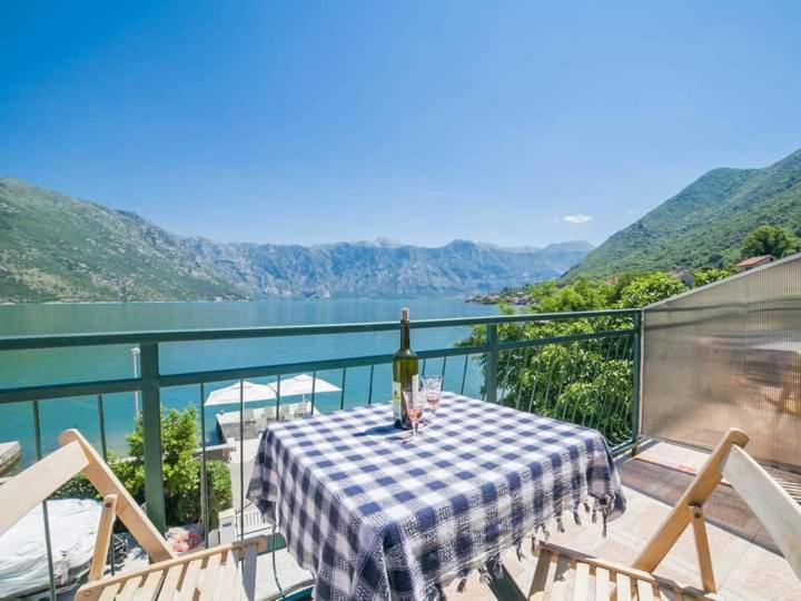 Apartments Iva Kotor Zewnętrze zdjęcie